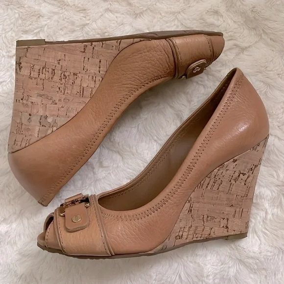 Tory Burch Tan Wedges - Picture 5 of 9